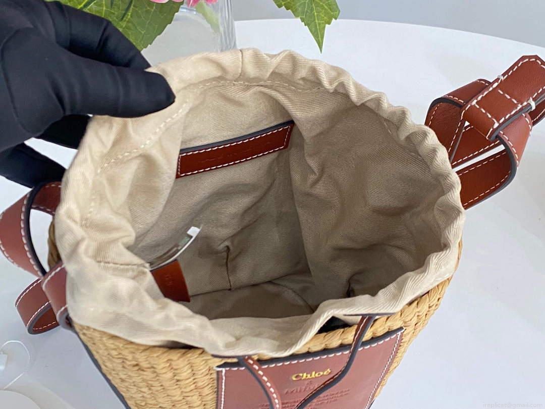Chloé CHC22SS391G56101 Small Basket Tote Bag Brown