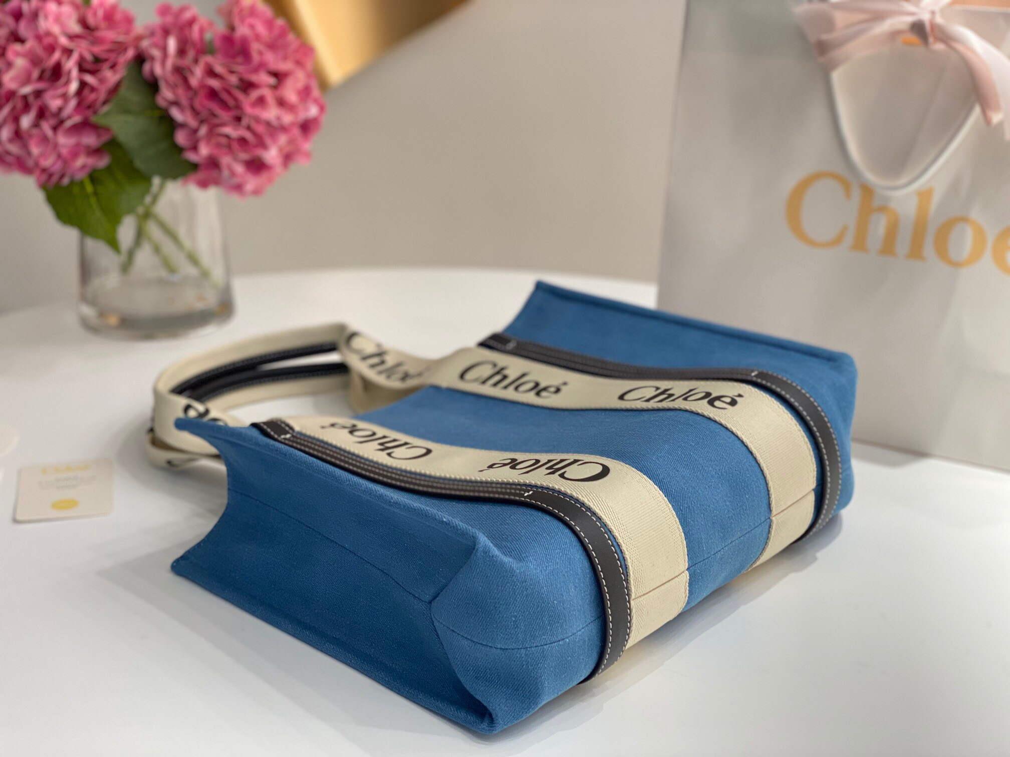 Chloe 6690 Medium Woody Tote Bag in Cotton Canvas Blue