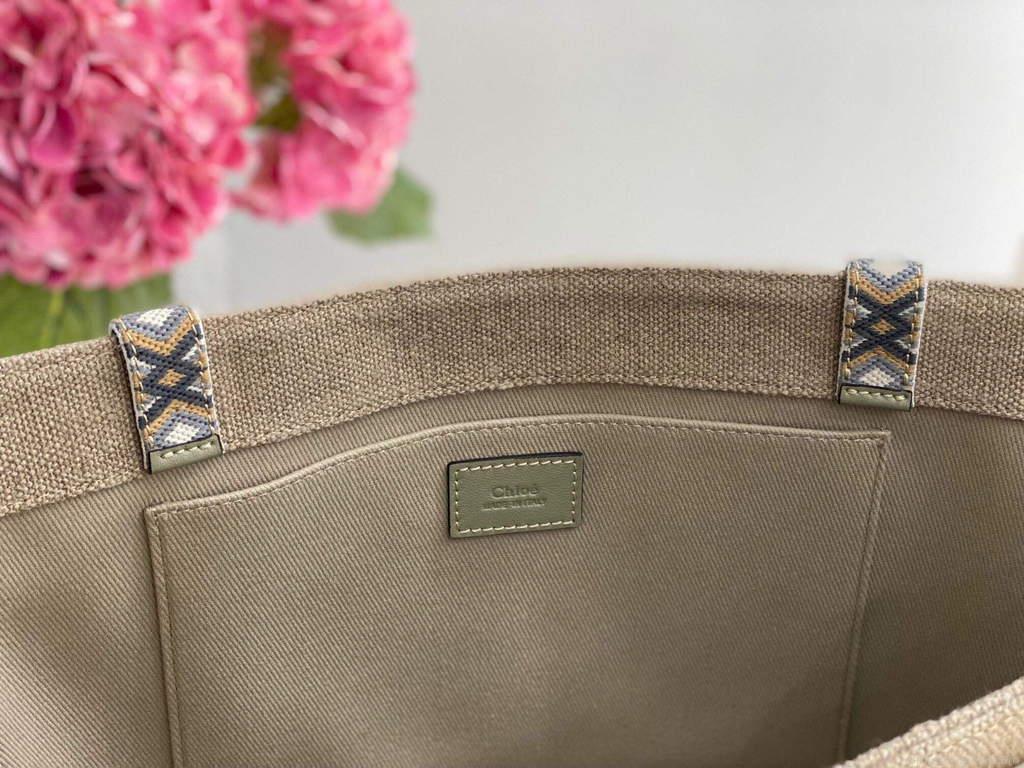 Chloe 382E6690U Large Woody Tote Bag Green