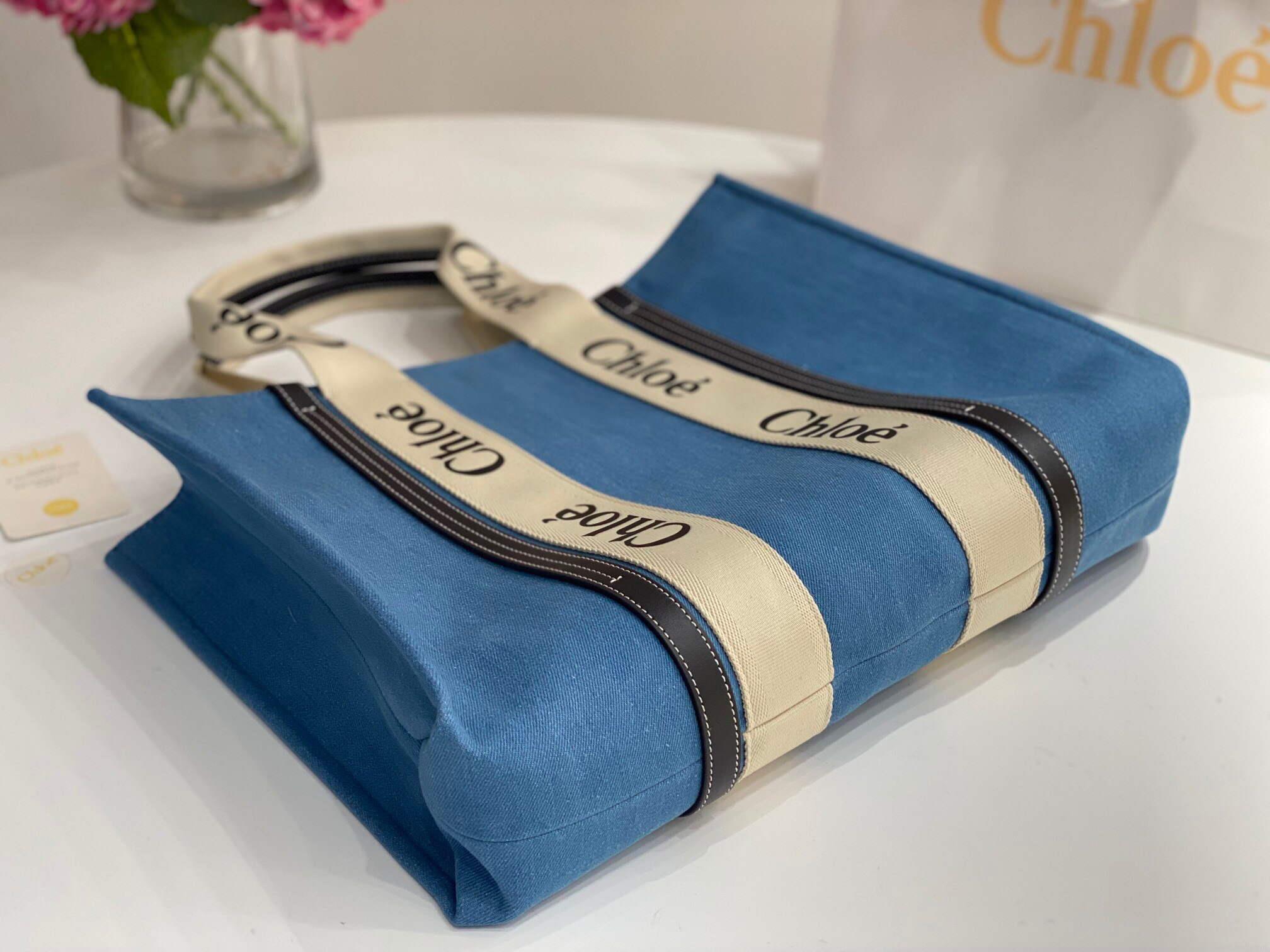 Chloe 382E6690U Large Woody Tote Bag Blue