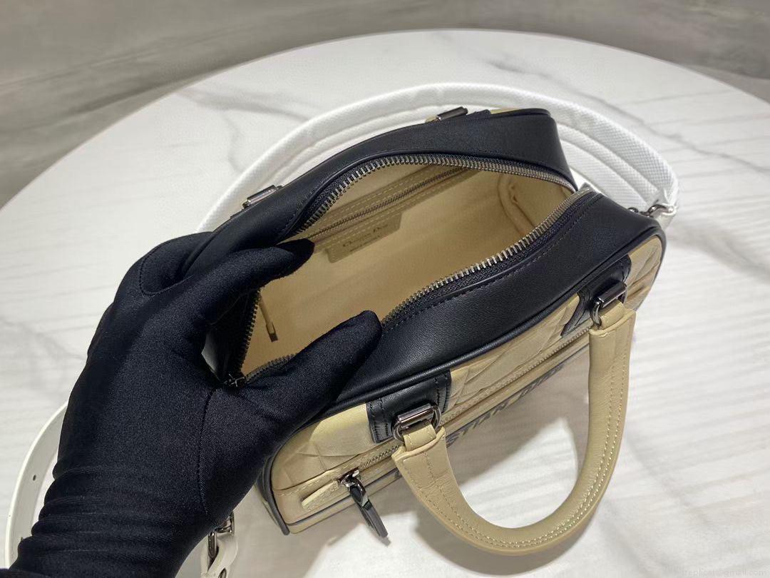 Dior M6202 Medium Vibe Zip Bowling Bag Apricot