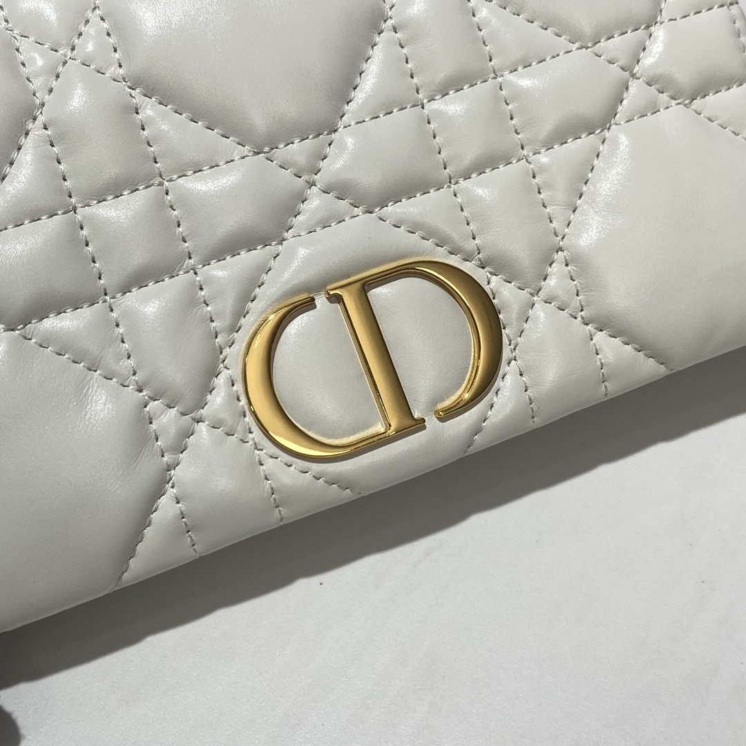 Dior S5135 Caro Macrocannage Pouch Latte Quilted Macrocannage Calfskin