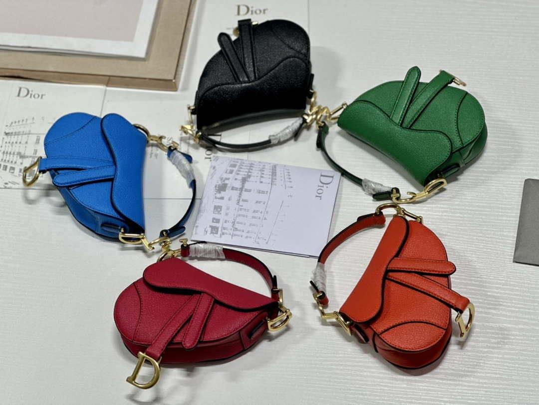 Dior S5685 Micro Saddle Bag With Strap Scarlet Green Goatskin