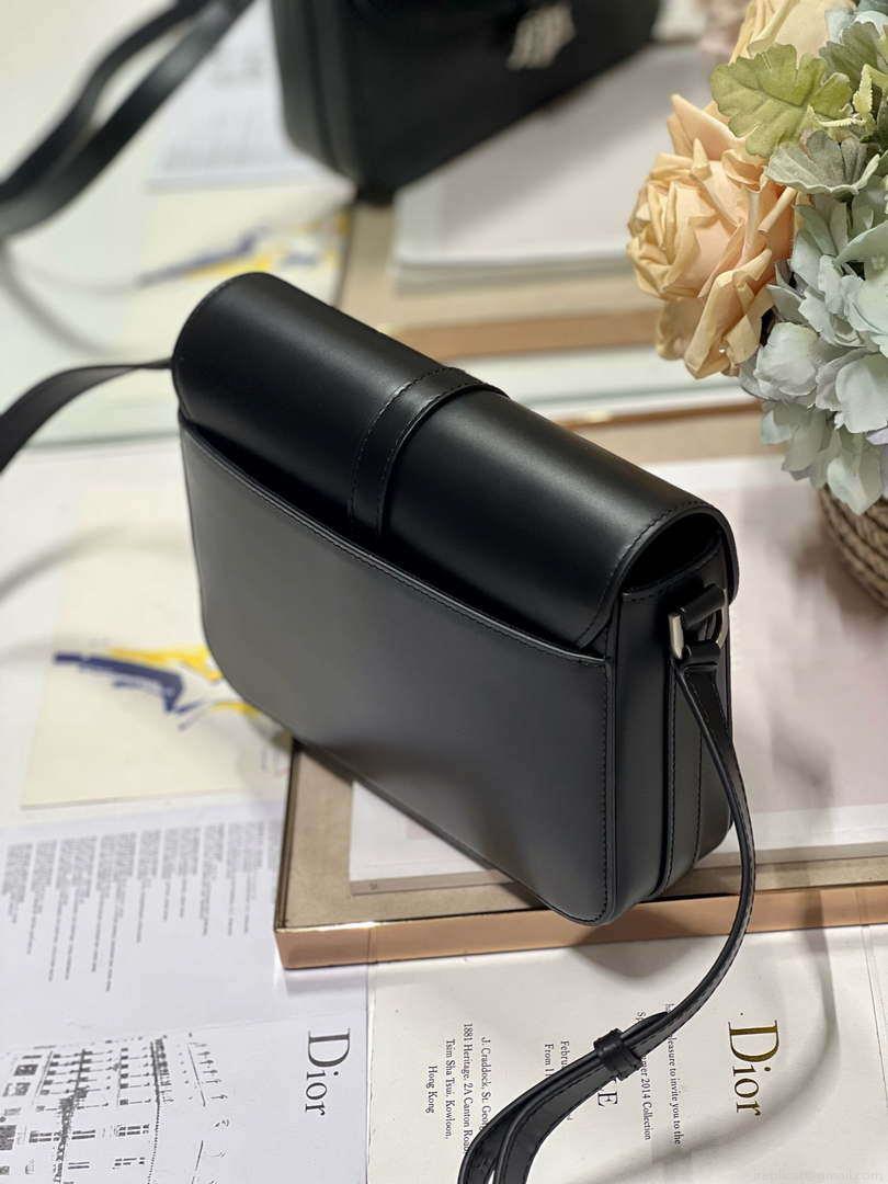 Dior M0051 Crossbody Men Bag Smooth Calfskin Black