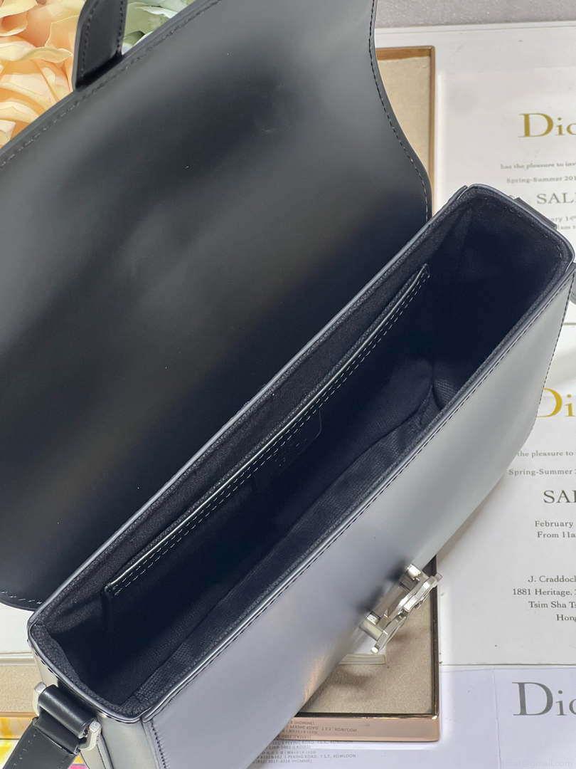 Dior M0051 Crossbody Men Bag Smooth Calfskin Black