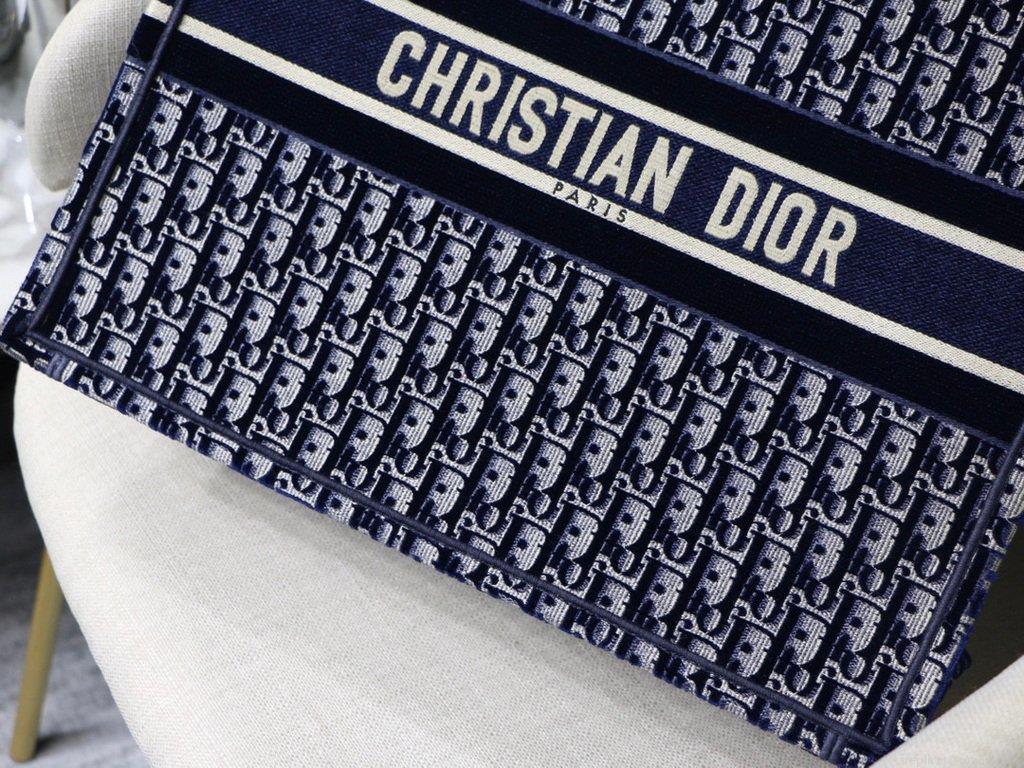 Dior Book Tote M1286 Blue Dior Oblique Velvet