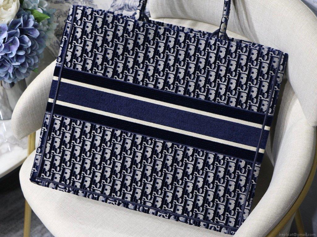 Dior Book Tote M1286 Blue Dior Oblique Velvet