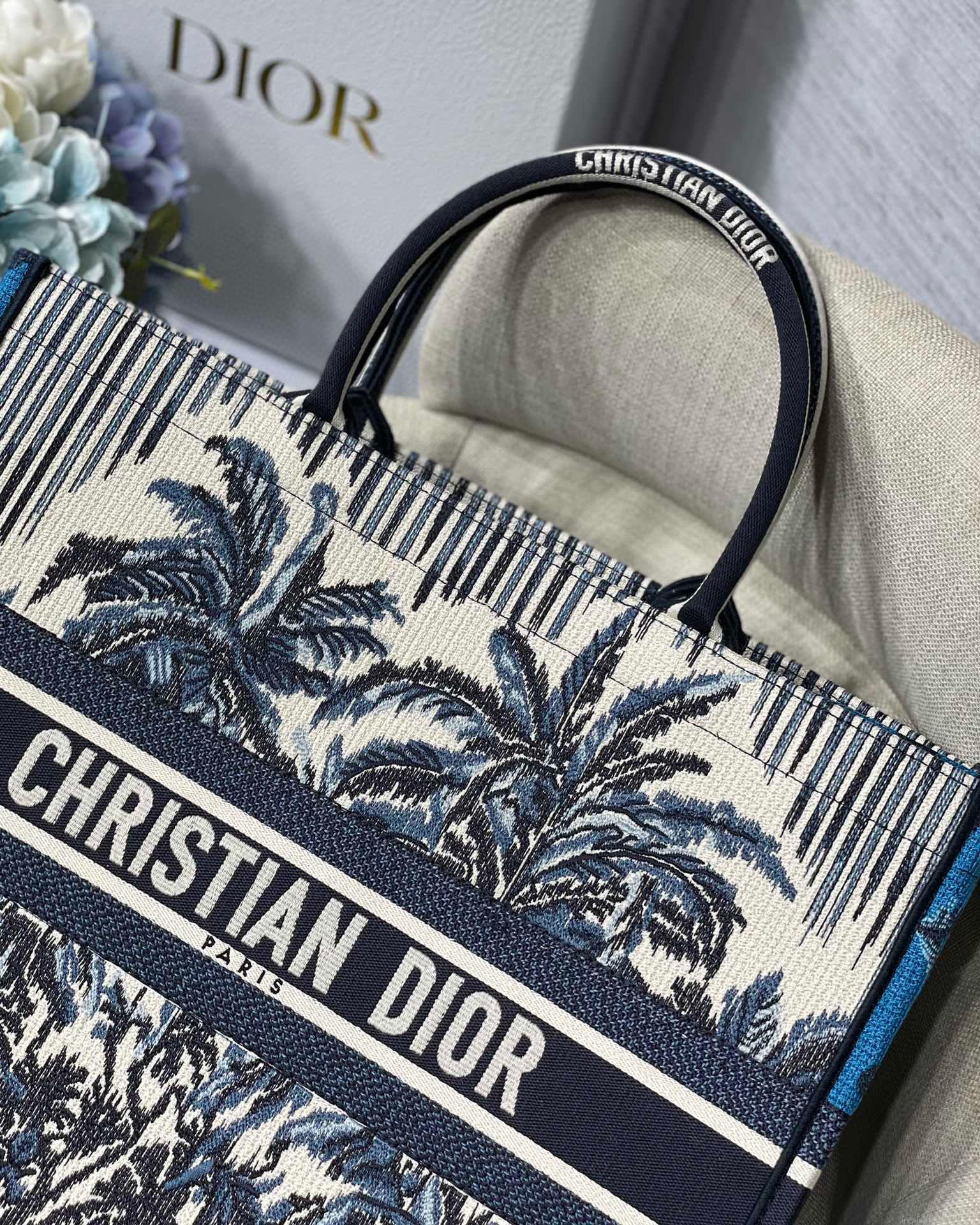 Dior Book Tote M1286 Blue Dior Palms Embroidery