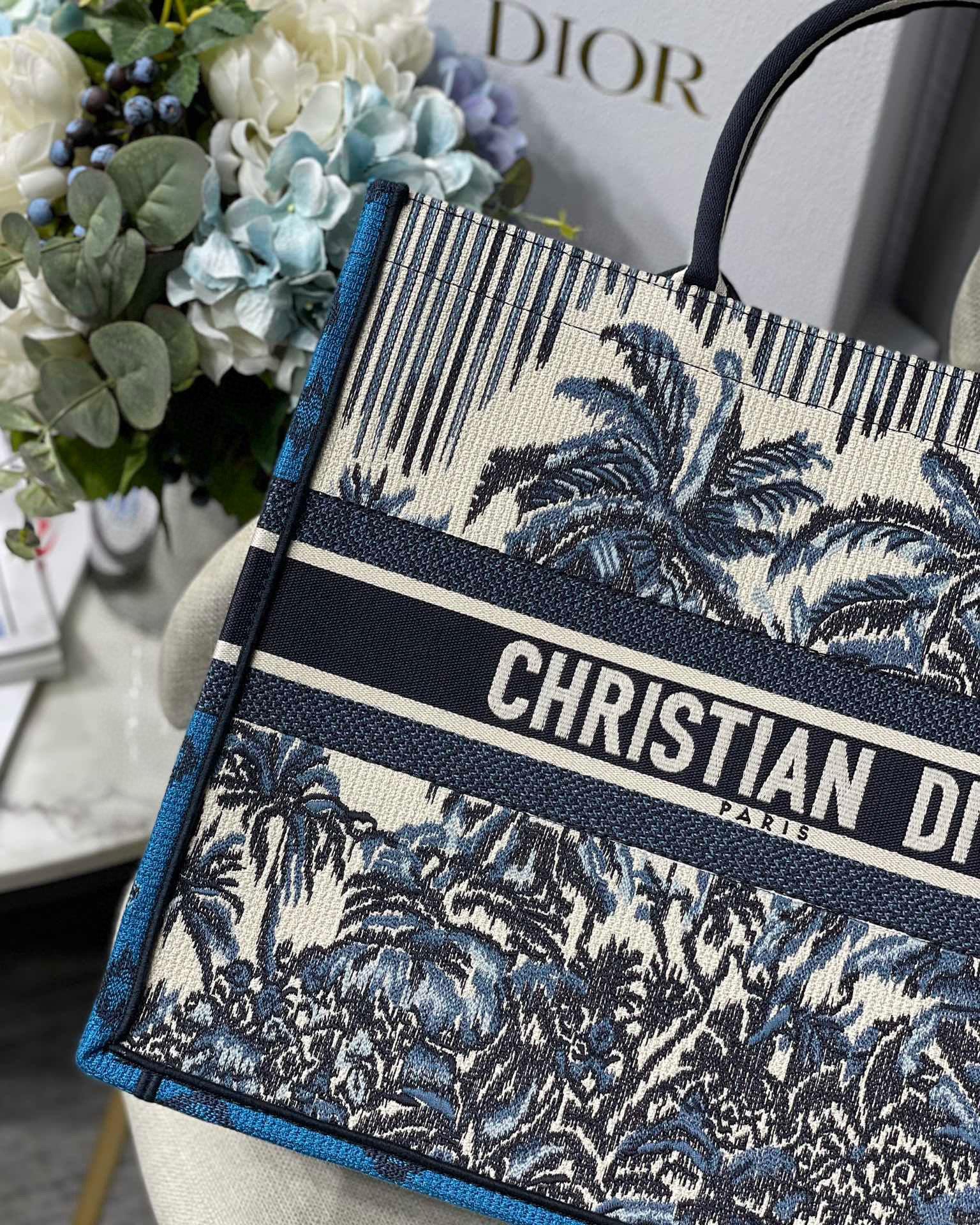 Dior Book Tote M1286 Blue Dior Palms Embroidery