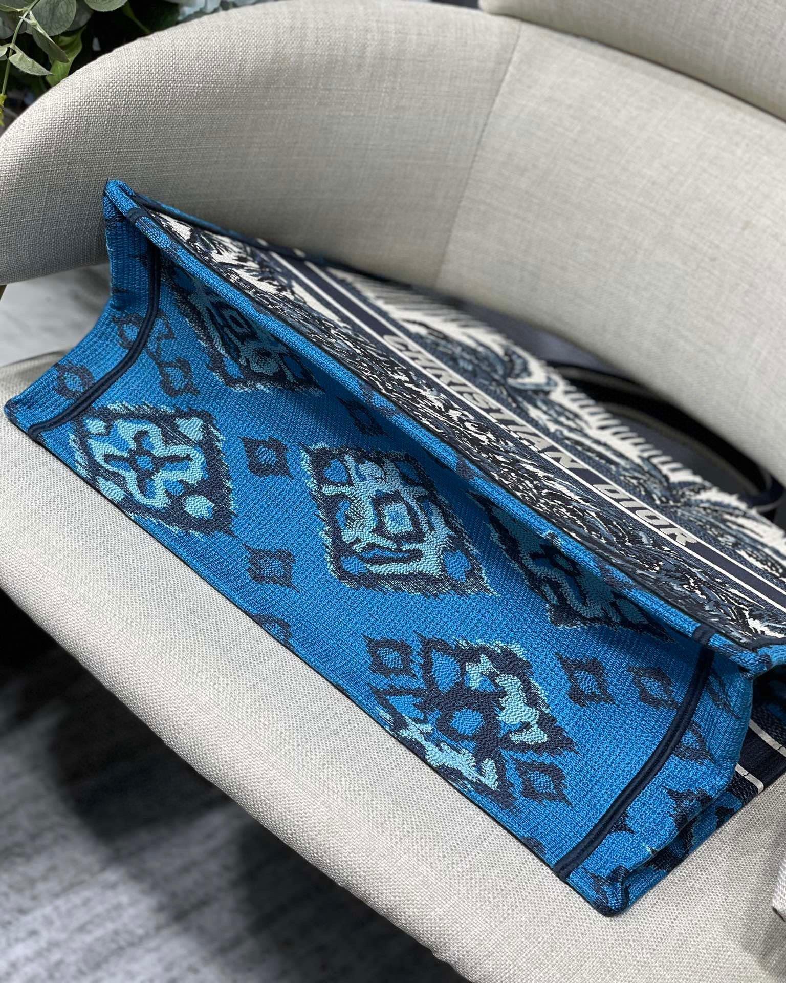 Dior Book Tote M1286 Blue Dior Palms Embroidery