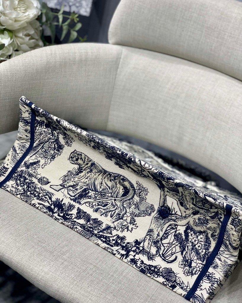 Dior Book Tote M1286 Blue Toile de Jouy Embroidery