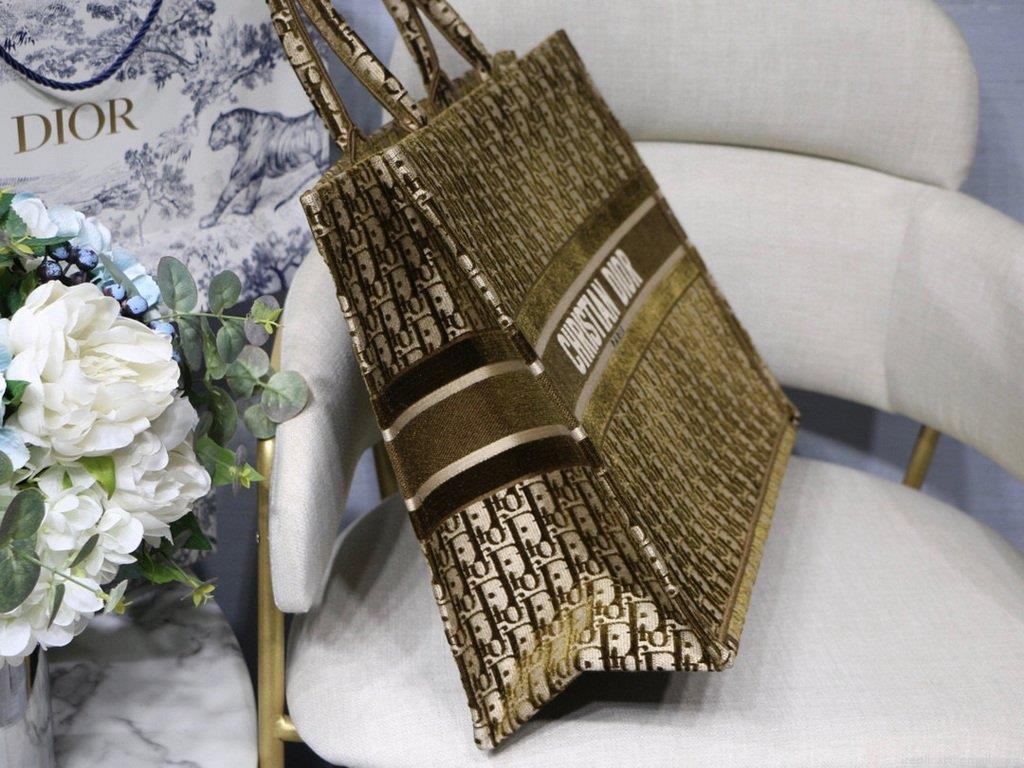 Dior Book Tote M1286 Tan Dior Oblique Embroidery