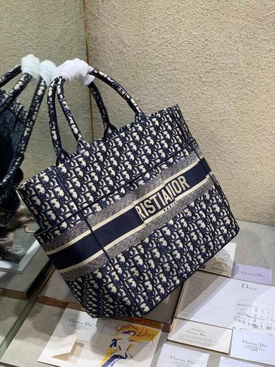 Dior M1279 Catherine Tote Bag Dior Oblique Embroidery Navy Blue