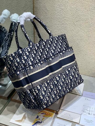 Dior M1279 Catherine Tote Bag Dior Oblique Embroidery Navy Blue