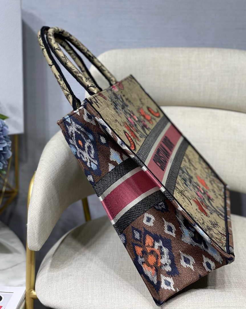 Dior M1286 Book Tote Multicolor Flowers Embroidery