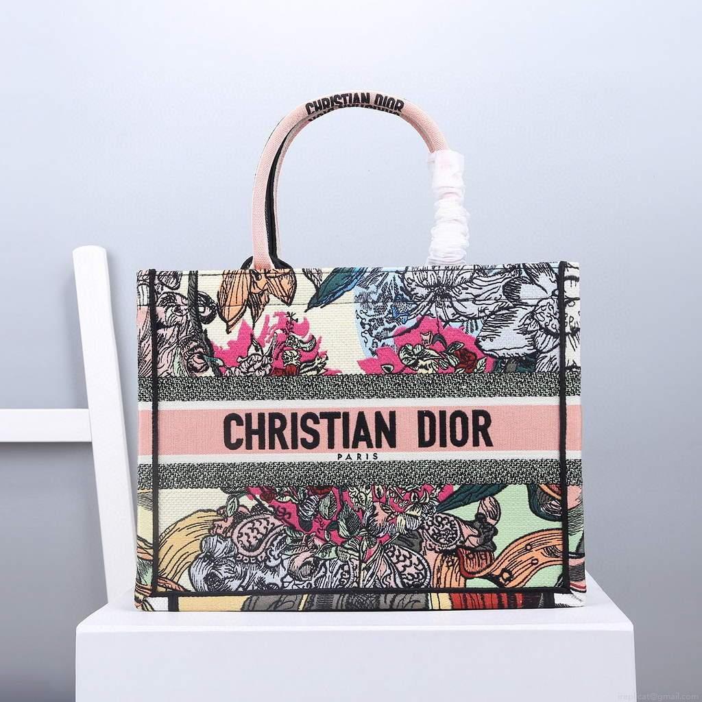 Dior M1286 Dior Book Tote Coeur En Fleurs Bag