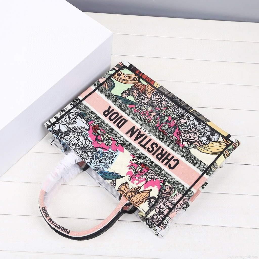 Dior M1286 Dior Book Tote Coeur En Fleurs Bag