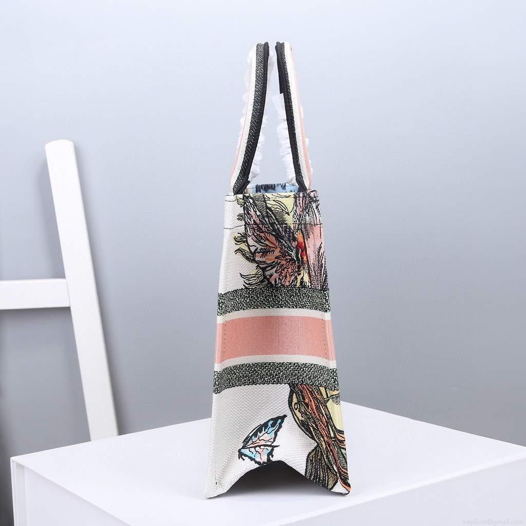 Dior M1286 Dior Book Tote Coeur En Fleurs Bag