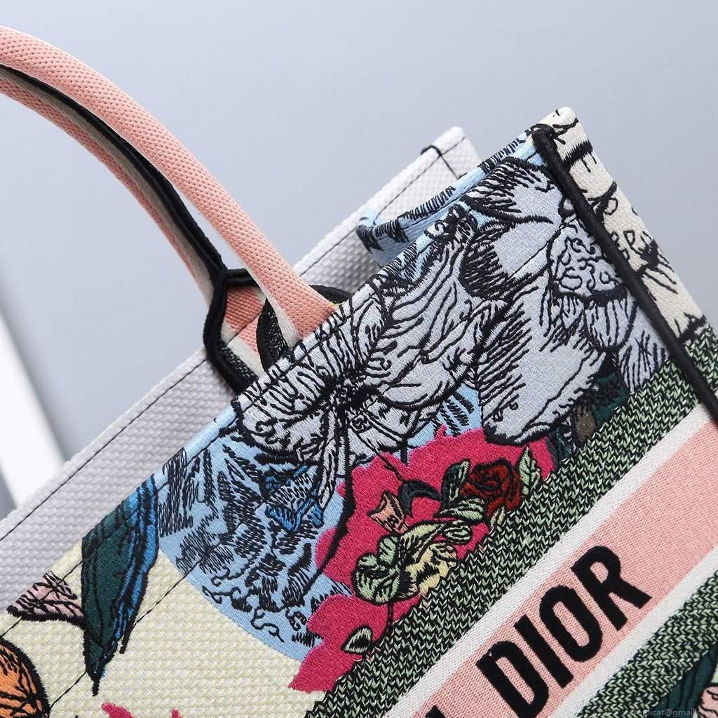 Dior M1286 Dior Book Tote Coeur En Fleurs Bag
