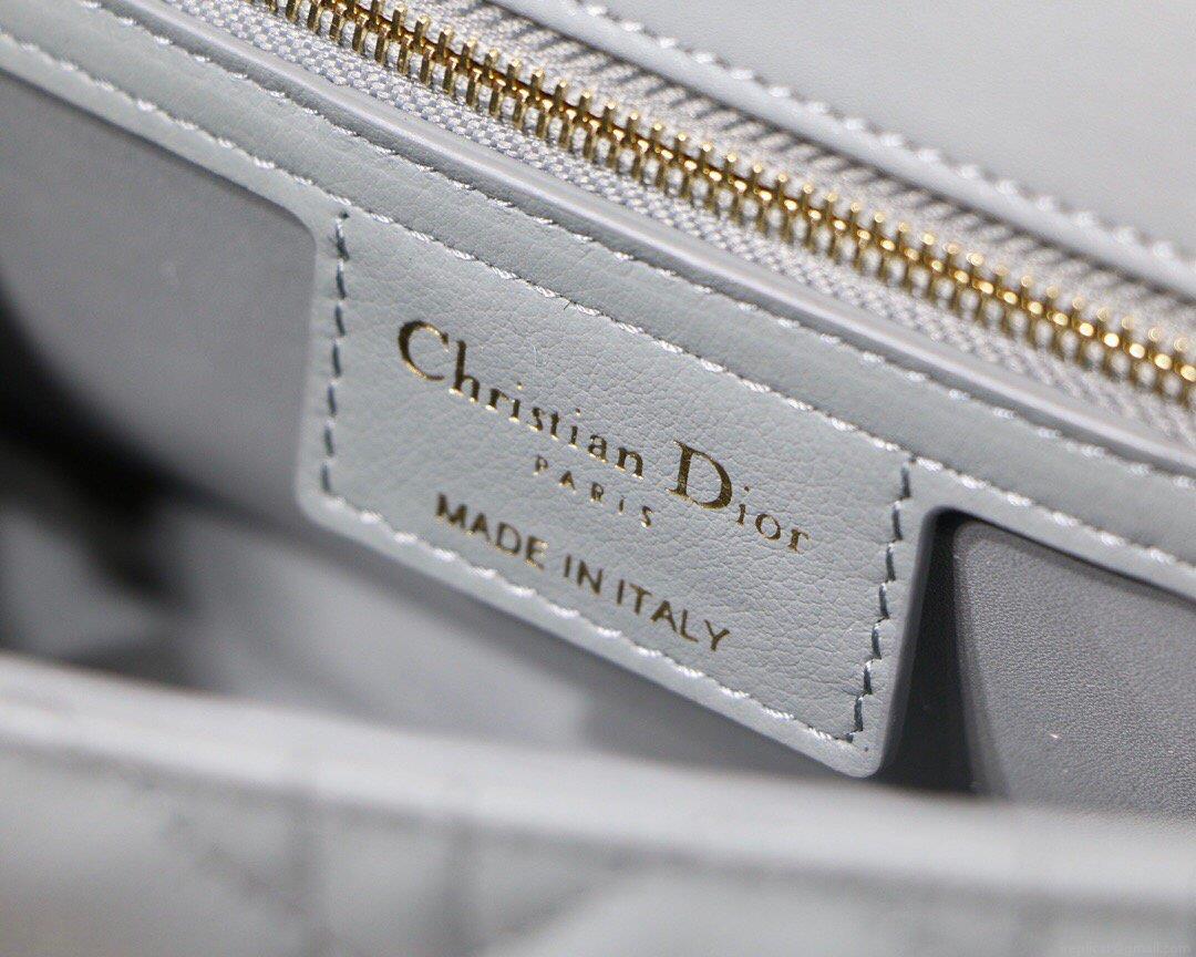 Dior M9241 Dior Small Dior Caro Bag Light Blue