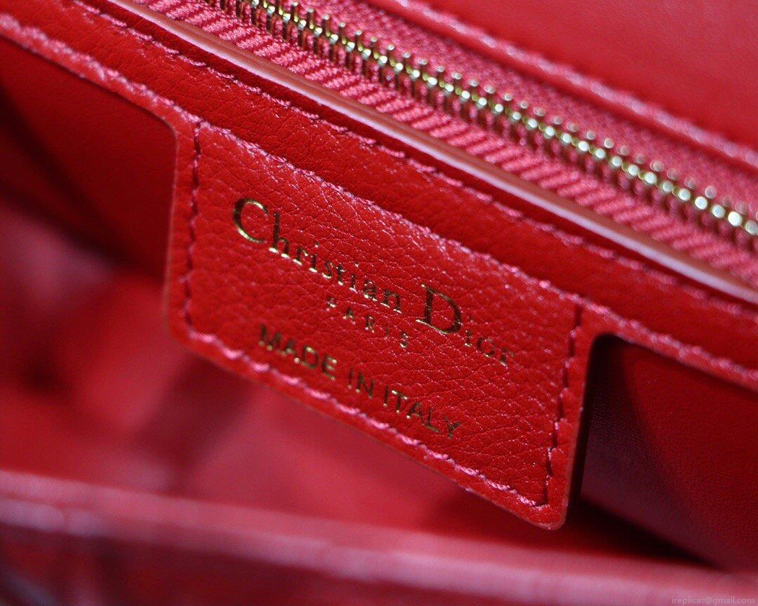 Dior M9241 Dior Small Dior Caro Bag Red