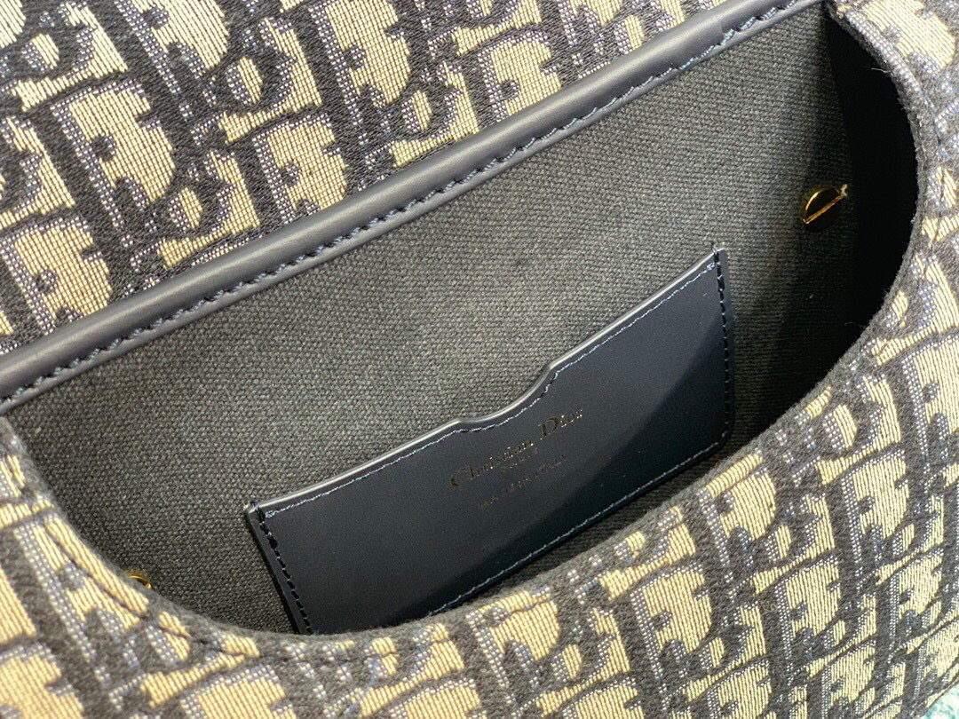 Dior M9319 Dior Bobby Medium Crossbody Bag Oblique Jacquard Navy Blue