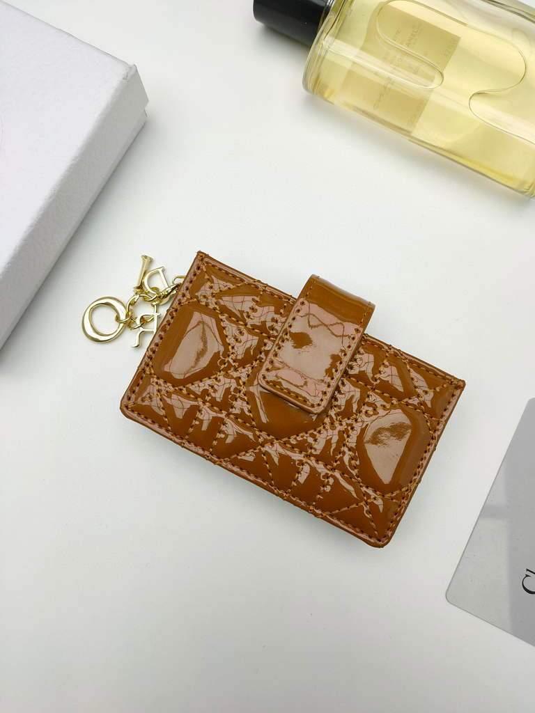 Dior S0074 Wallet Lady dior 5-Gusset card holder Brown Patent Cannage Calfskin