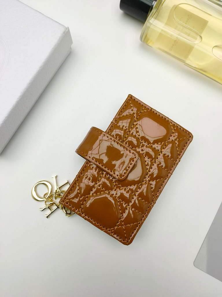 Dior S0074 Wallet Lady dior 5-Gusset card holder Brown Patent Cannage Calfskin