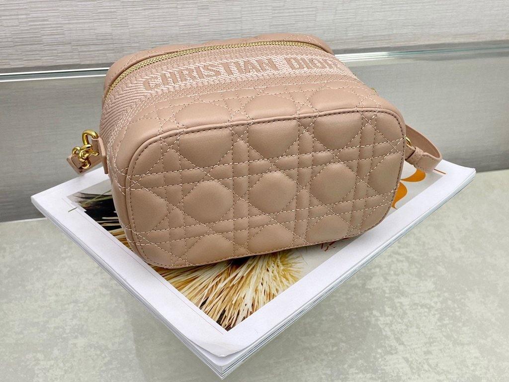 Dior S5488 Small Diortravel Vanity Case Lambskin Apircot
