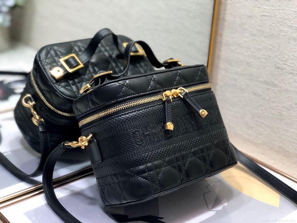 Dior S5488 Small Diortravel Vanity Case Lambskin Black