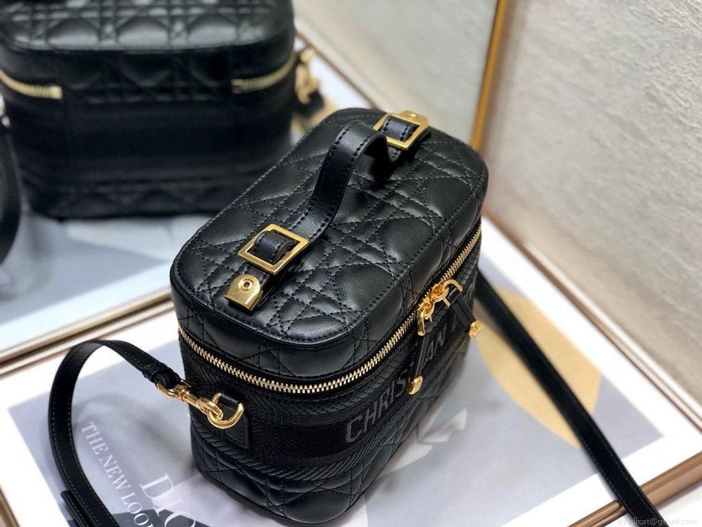 Dior S5488 Small Diortravel Vanity Case Lambskin Black