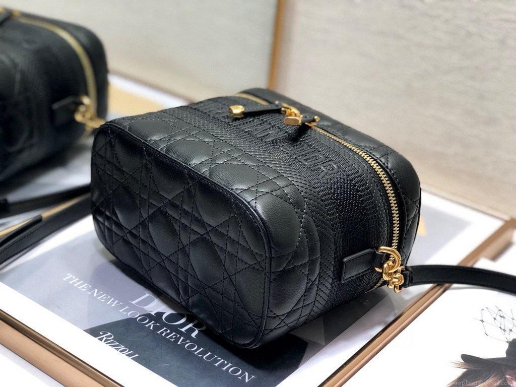 Dior S5488 Small Diortravel Vanity Case Lambskin Black