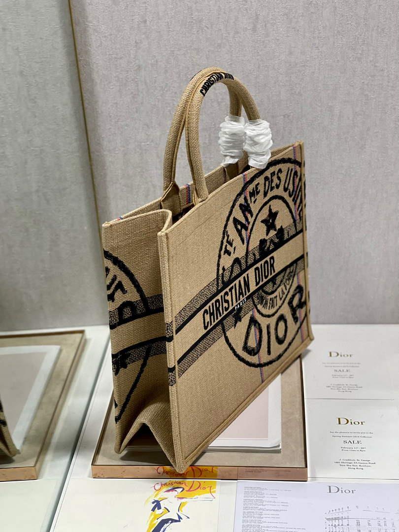 Dior M1286 Large Book Tote Beige jute fabric with Union motif embroidery