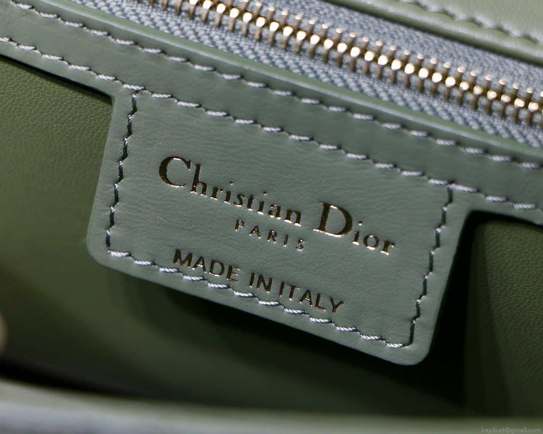 Dior M9242 Medium Quilted Macrocannage Calfskin Green