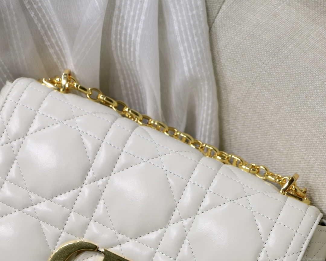 Dior M9242 Medium Quilted Macrocannage Calfskin White