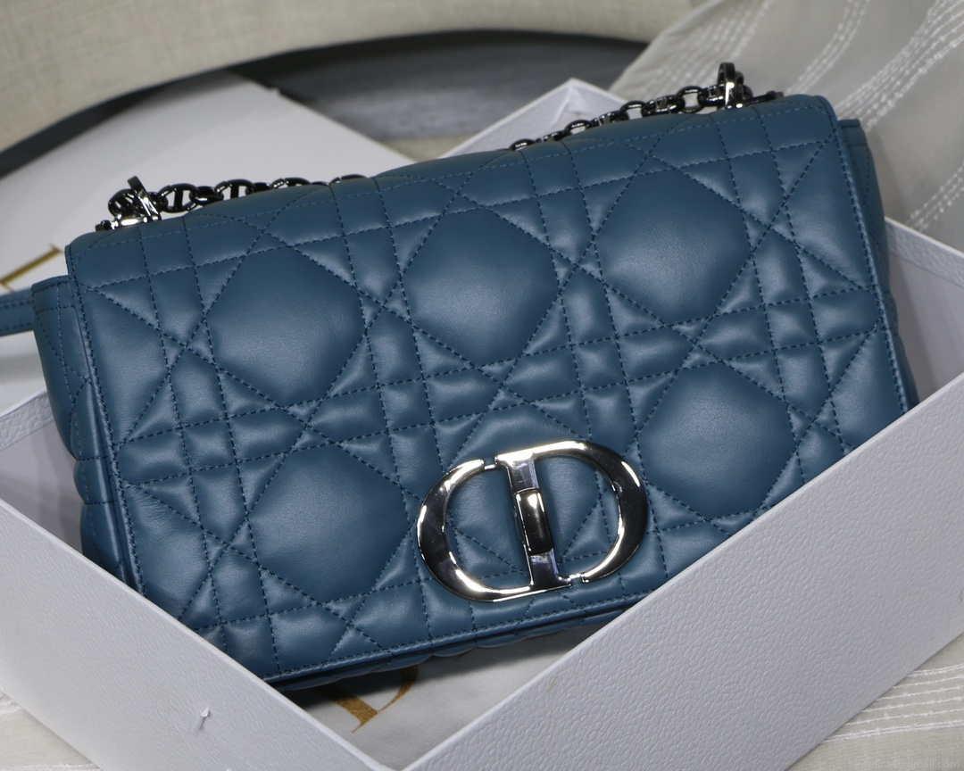 Dior M9243 Large Quilted Macrocannage Calfskin Blue