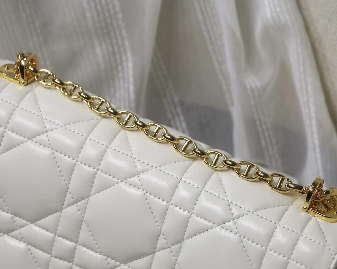 Dior M9243 Large Quilted Macrocannage Calfskin White with Gold Logo