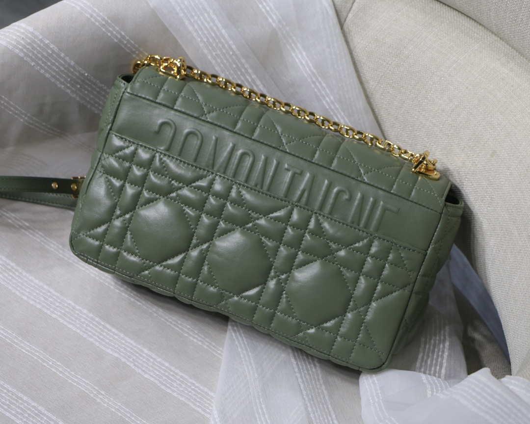 Dior M9243 Large Quilted Macrocannage Calfskin Green