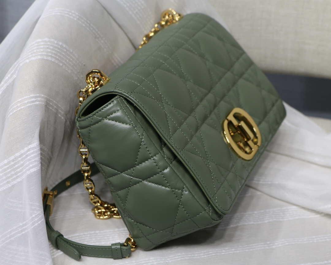Dior M9243 Large Quilted Macrocannage Calfskin Green