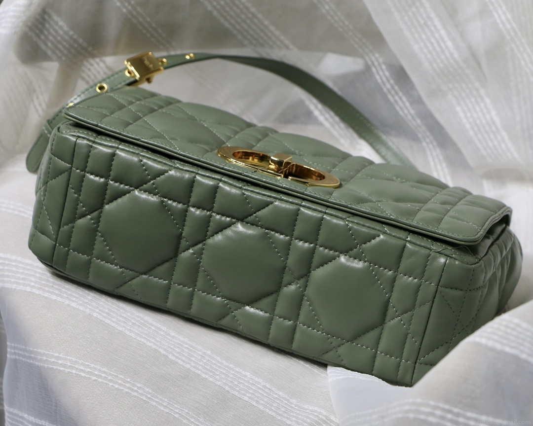 Dior M9243 Large Quilted Macrocannage Calfskin Green