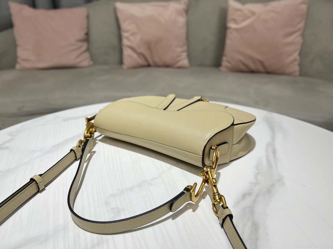 Dior M0455 Saddle Bag With Strap Apricot Grained Calfskin