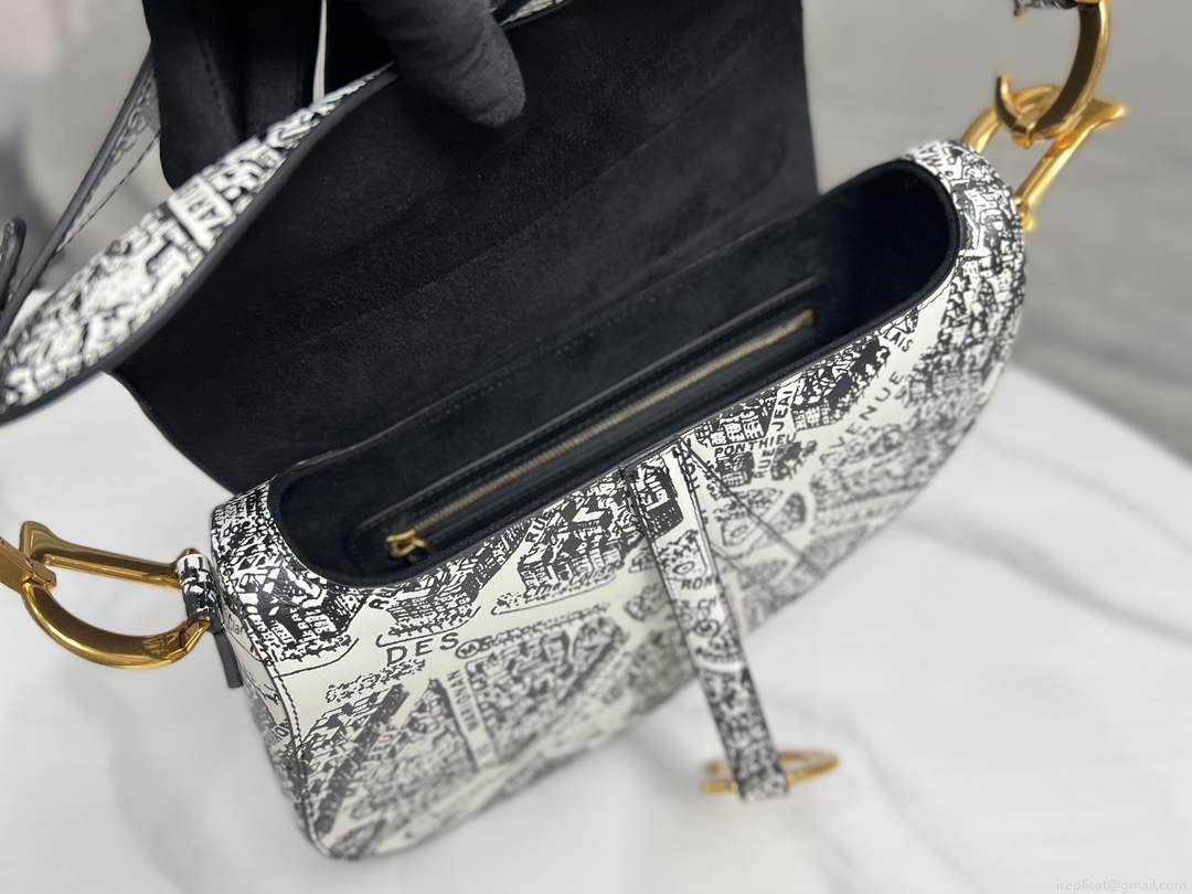 Dior M0455 Saddle Bag With Strap Ultramatte Calfskin White & Black