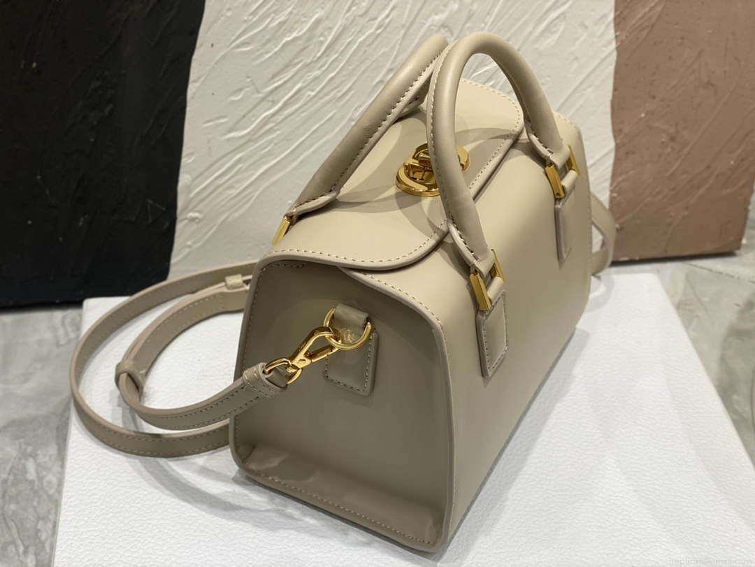 Dior M8671UBEQ_M900 Small Boston bag Beige box Calfskin