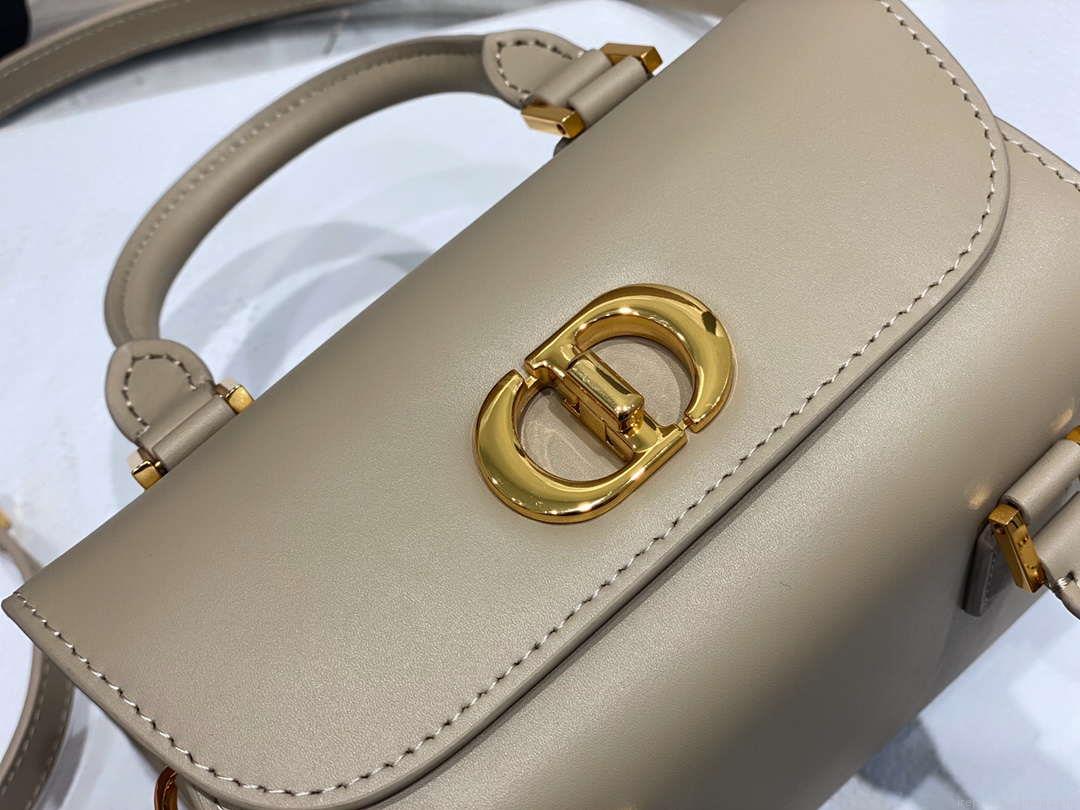 Dior M8671UBEQ_M900 Small Boston bag Beige box Calfskin