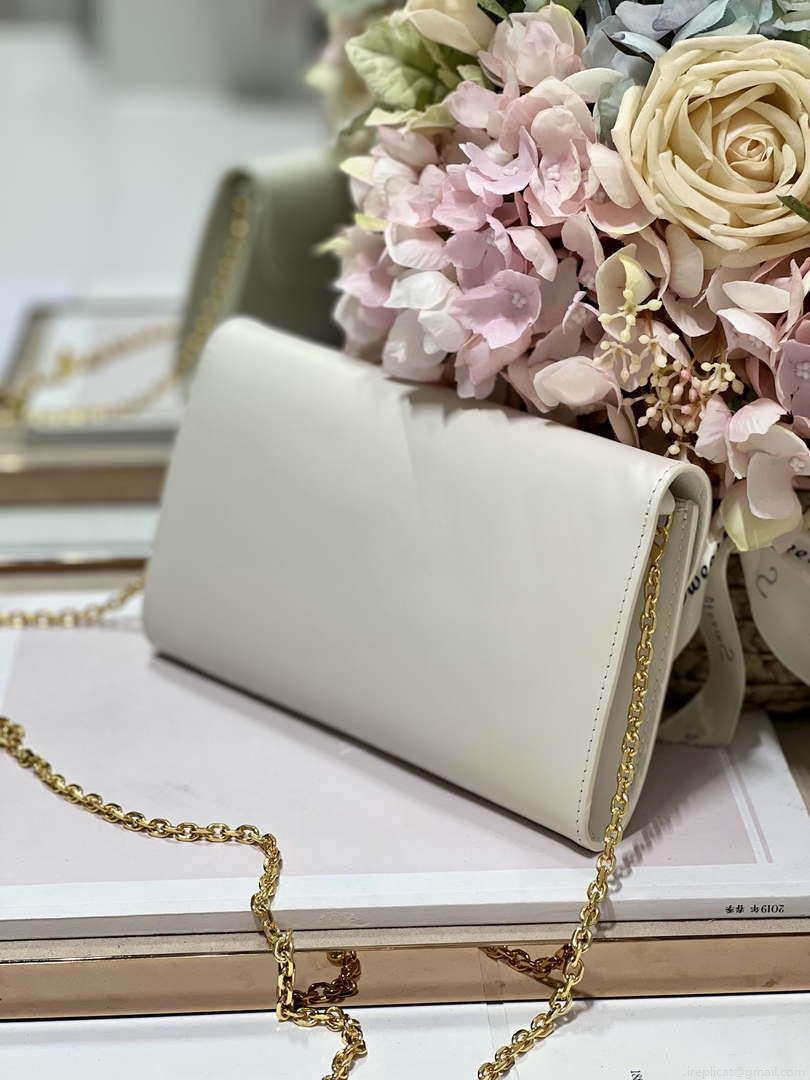 Dior S5703 Bobby EAST-WEST Pouch With Chain White Smooth Calfskin