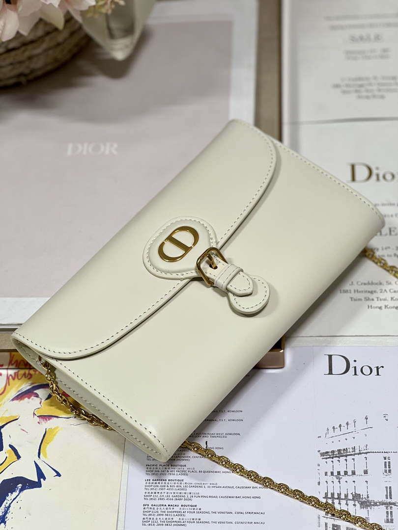 Dior S5703 Bobby EAST-WEST Pouch With Chain White Smooth Calfskin