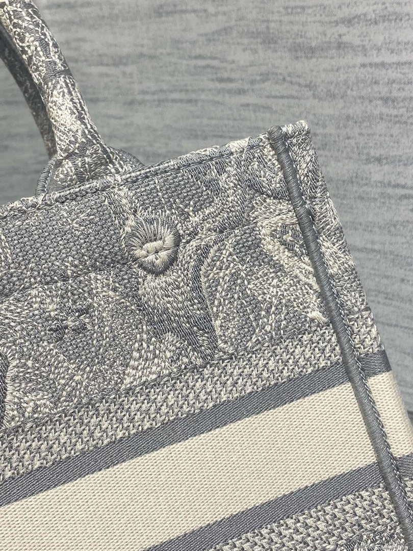 Dior M1265 Small Book Tote Toile de Jouy Sauvage Embroidery M9609