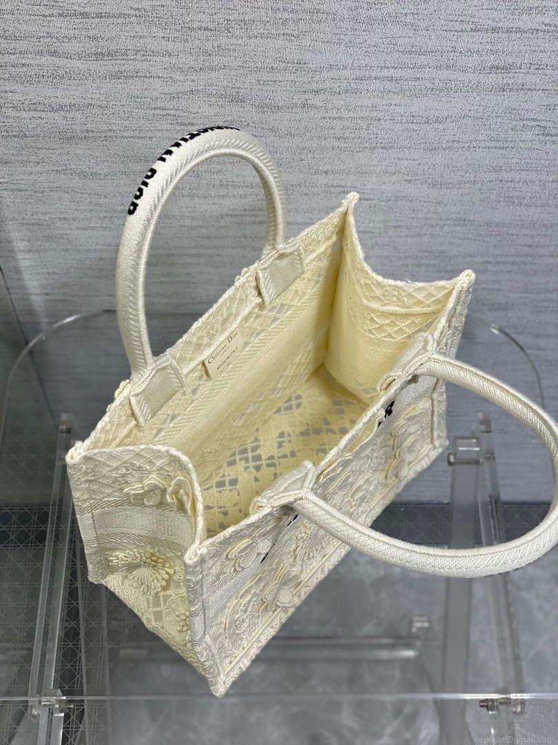 Dior M1265 Small Book Tote Embroidery with 3D Macramé Effect M9620