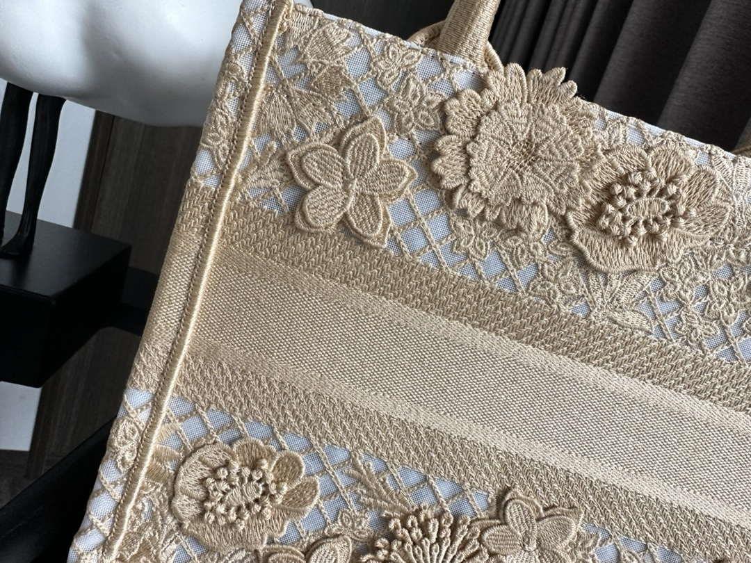 Dior M1265 Small Book Tote Embroidery with 3D Macramé Effect M9621