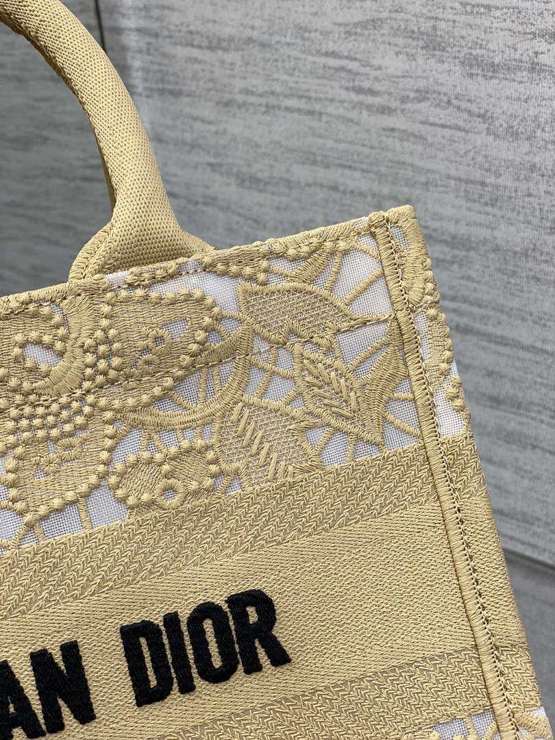 Dior M1265 Small Book Tote Embroidery with 3D Macramé Effect M9622